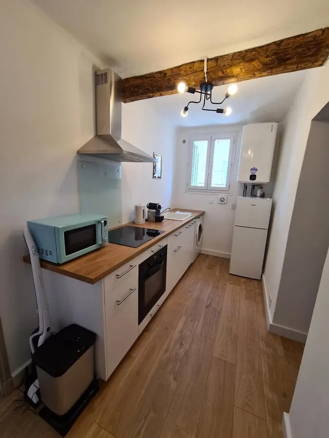 A La Gare ! T2 Hyeres Apartment 0*,  France