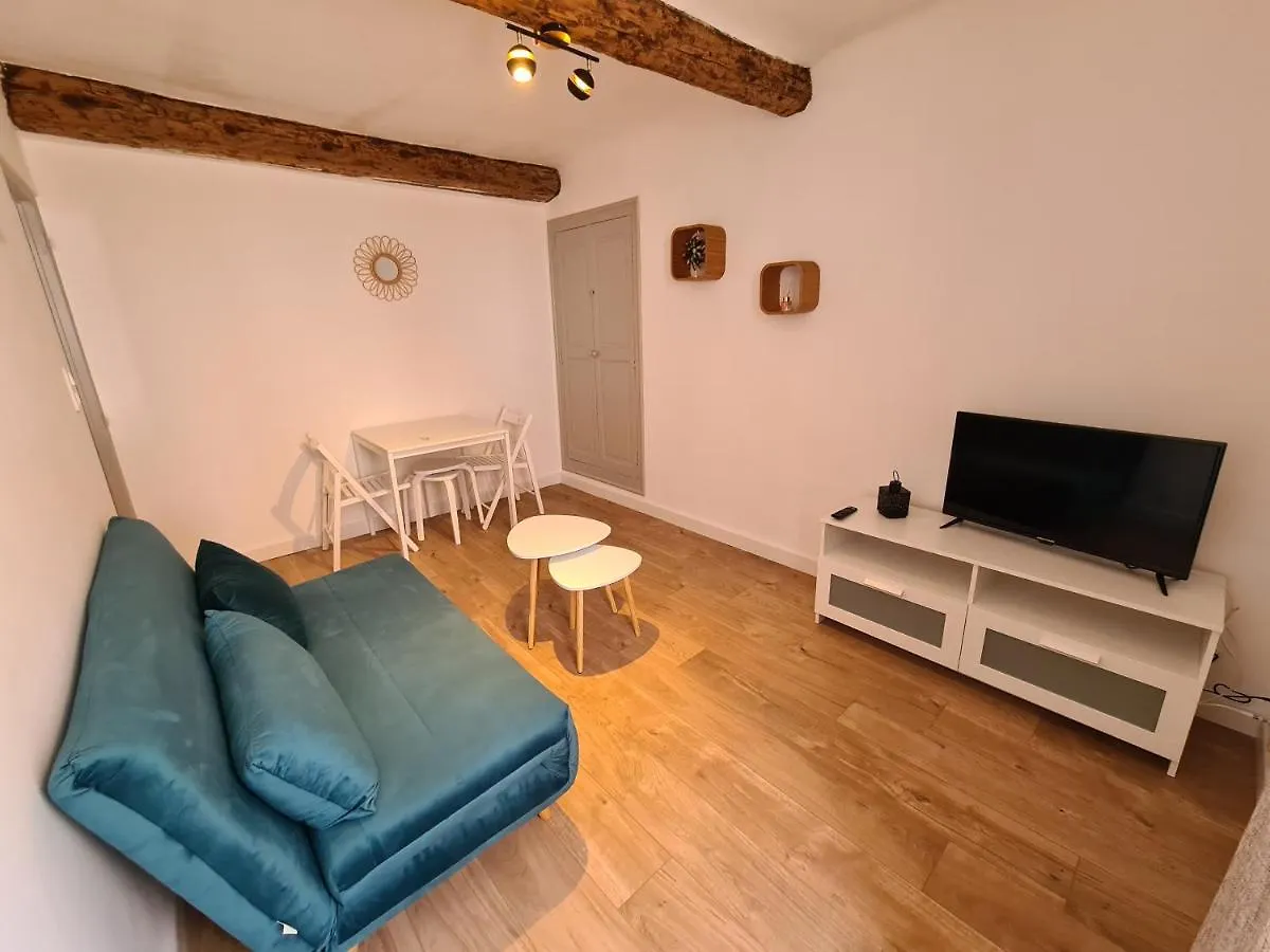 A La Gare ! T2 Hyeres Apartment