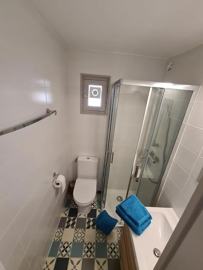 A La Gare ! T2 Hyeres Apartment