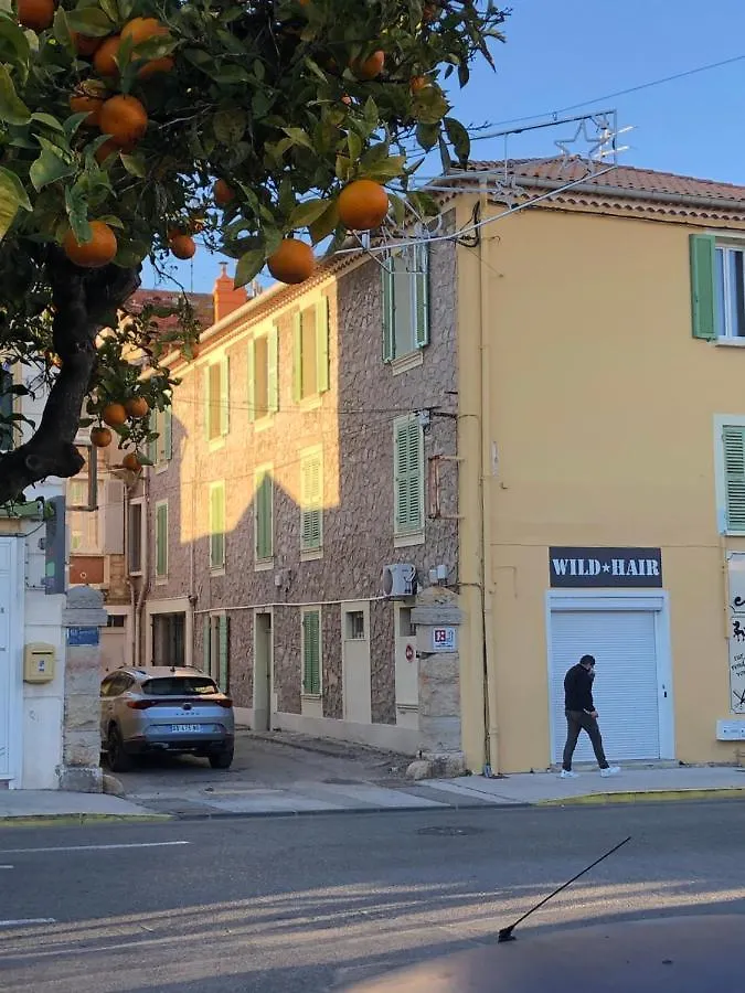 A La Gare ! T2 Hyeres Apartment